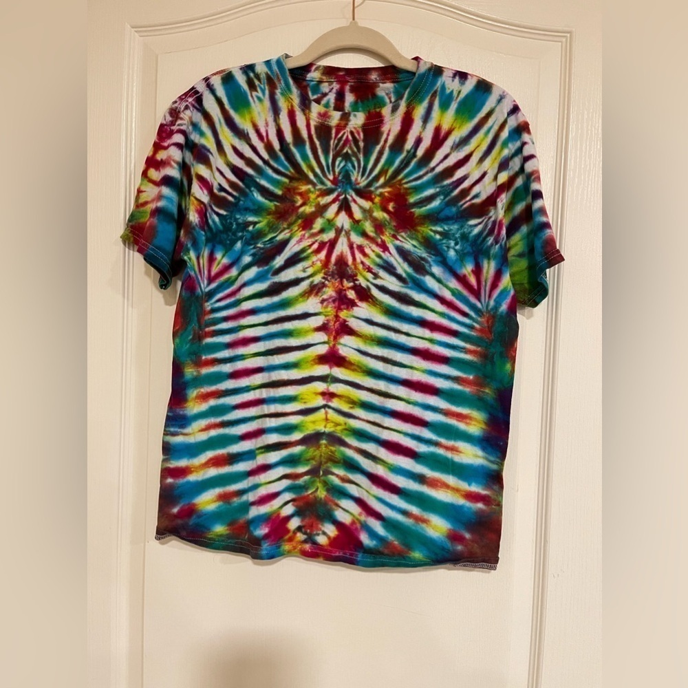 Rainbow tie dye shirt​​​​​​​